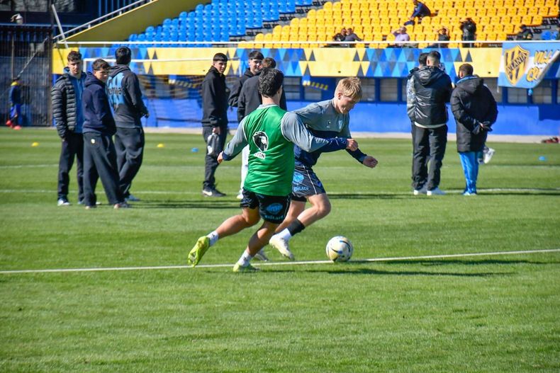 Pedro Souto, goleador de Temperley, se lesionó hace casi un mes.