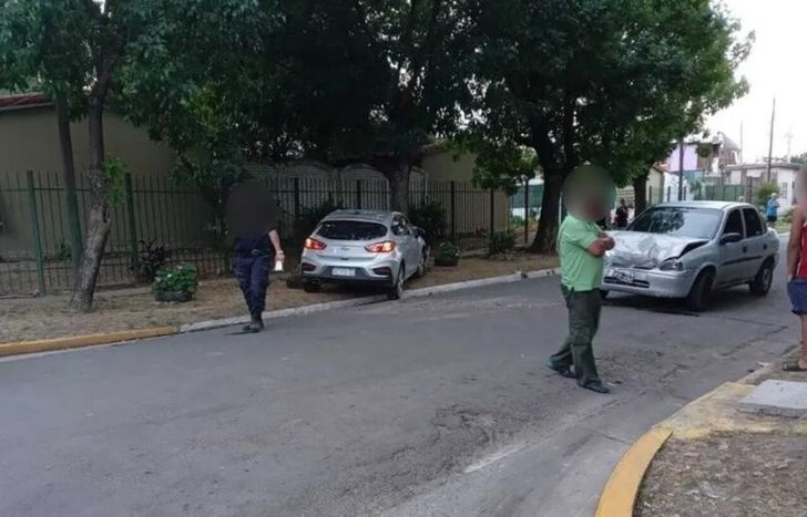 El delincuente chocó en Llavallol y fue detenido.