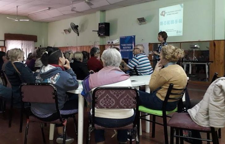 hubo encuentros en dos centros de jubilados de llavallol.