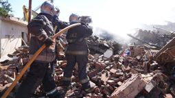 Hubo un arduo trabajo de los Bomberos de Lomas.