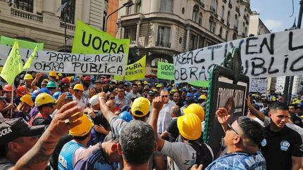 cientos de despidos en varios sectores