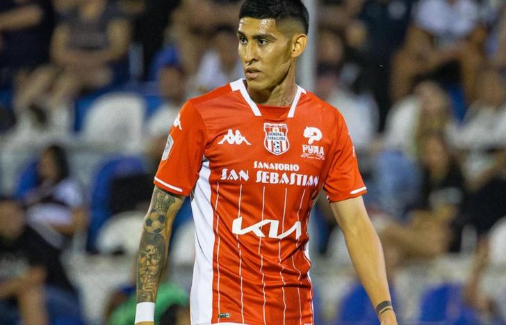 Dylan Vergara volvió a entrenarse en su club.