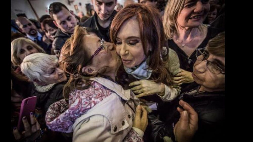 Cristina propuso un bono para compensar el ajuste a los jubilados