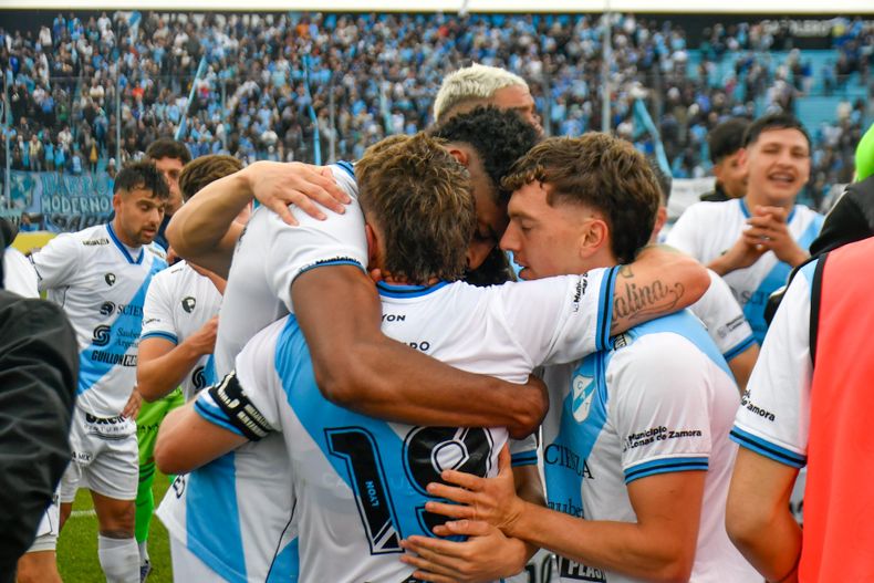 Temperley va por la punta ante Nueva Chicago.