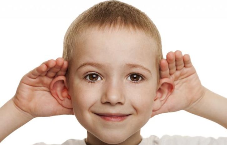 La audición es clave para comunicarse y sociabilizar.