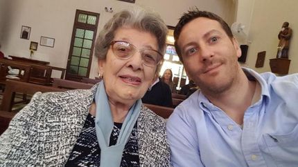 Diario La Unión | Delia junto a su nieto Martín, que fue restituido en 2015.