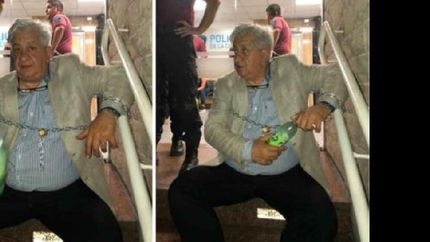 Estuvo más de 10 horas encadenado en señal de protesta.