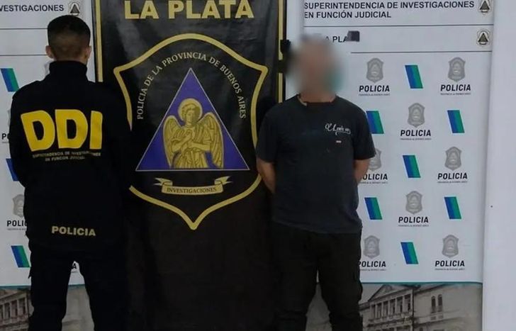 El estafador detenido.