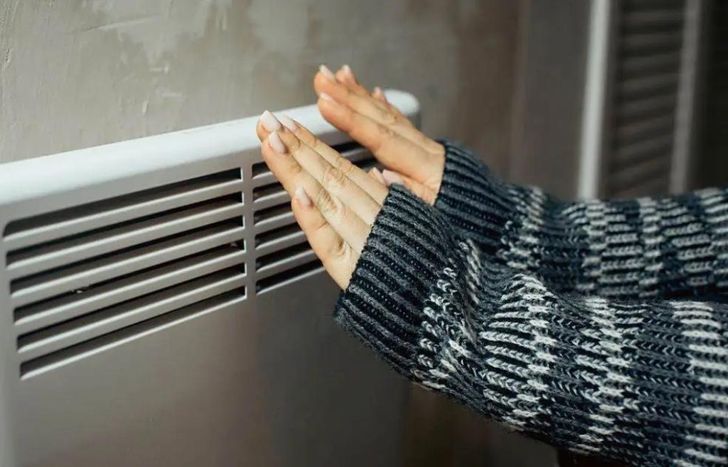 Los Bomberos de Lomas concientizaron a la población acerca del uso responsable de artefactos que se usan para calentar el hogar.