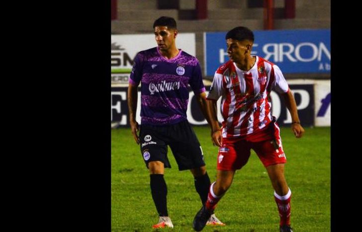 El volante de 16 años debutó en la Primera de Talleres.