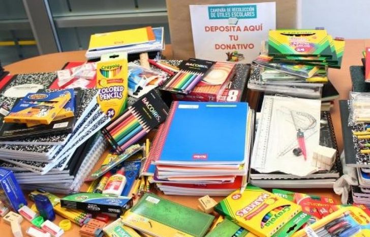 Juntan útiles y guardapolvos nuevos o usados en buen estado.