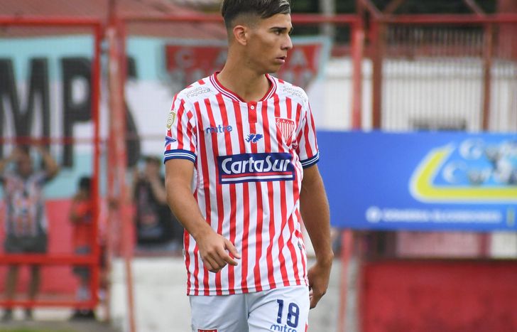 Tomás Bernardoni, de la reserva de Los Andes a Uruguay.