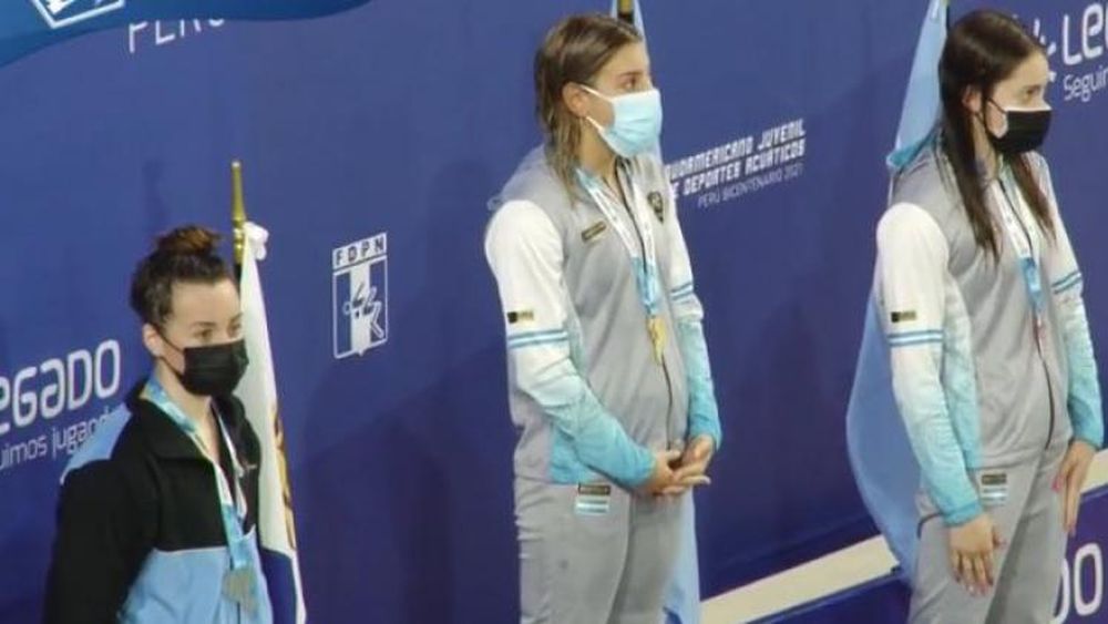 Sumó dos medallas en su primer día de acción.