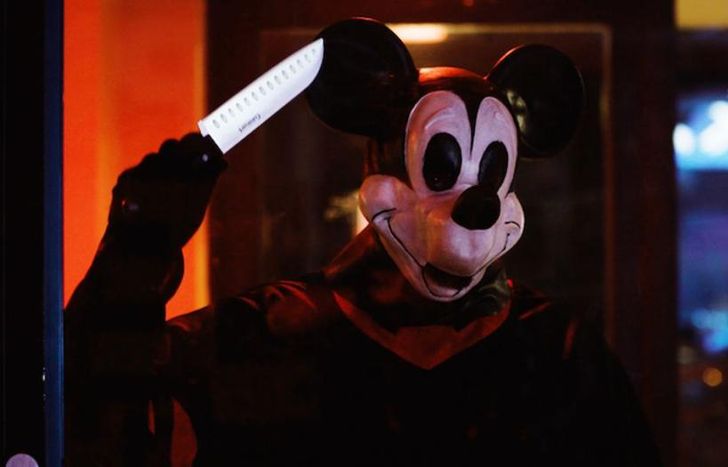 Mickey Mouse cambia de rubro.