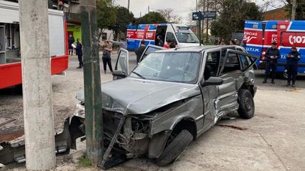 lomas: el municipio pagara la protesis de una joven embestida por un patrullero