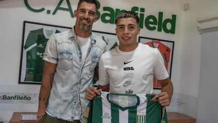 Otro juvenil de Banfield firmó su primer contrato con el club.