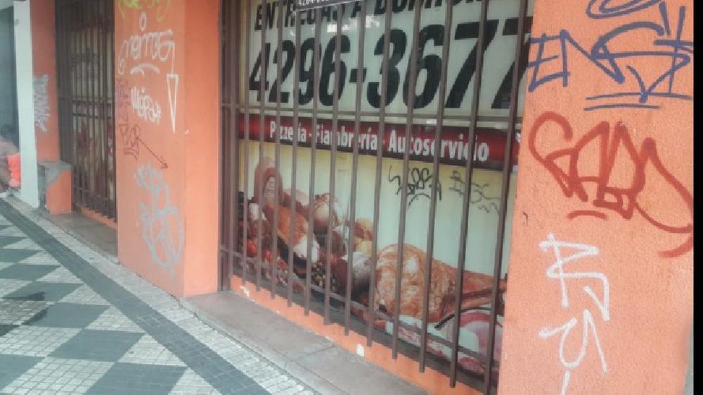 Cerró un histórico local en Monte Grande
