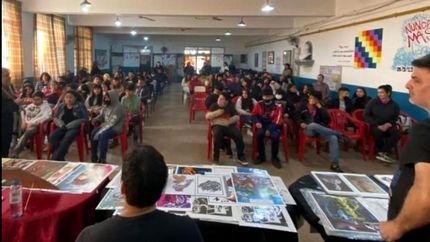 Años anteriores, la charla se llevó a cabo en escuelas. Ahora se reunirán todos en el Teatro del Municipio.