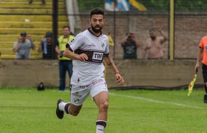 Ezequiel Gallegos ya fue dirigido por el técnico Fernando Ruiz.
