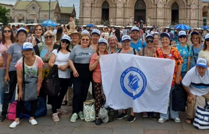 Organizaron 90 viajes gratuitos para 4 mil vecinos.