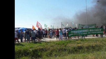 azul declaro la emergencia laboral por los despidos en fabricaciones militares