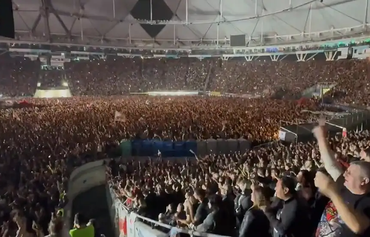 Se gritó contra Javier Milei y Patricia Bullrich en el recital de los Fundamentalistas del Aire Acondicionado.&nbsp;
