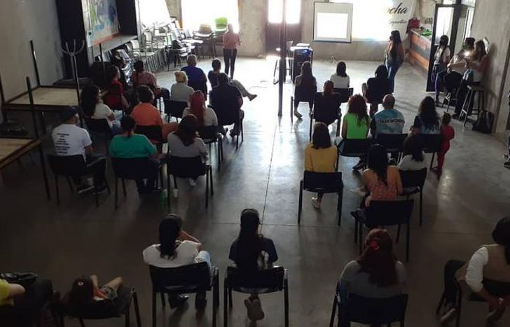 Participaron profesores y vecinos del barrio.