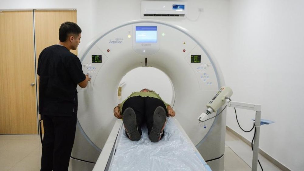 Los profesionales utilizan aparatos de última tecnología.