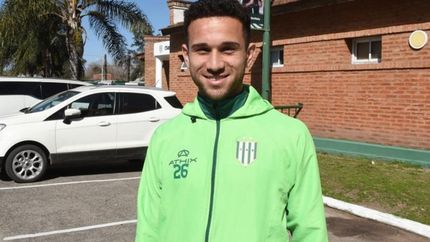 Juan Bisanz volvió a jugar un partido oficial con la primera de Banfield.