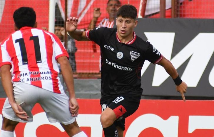 Gerzel, con pelota dominada.