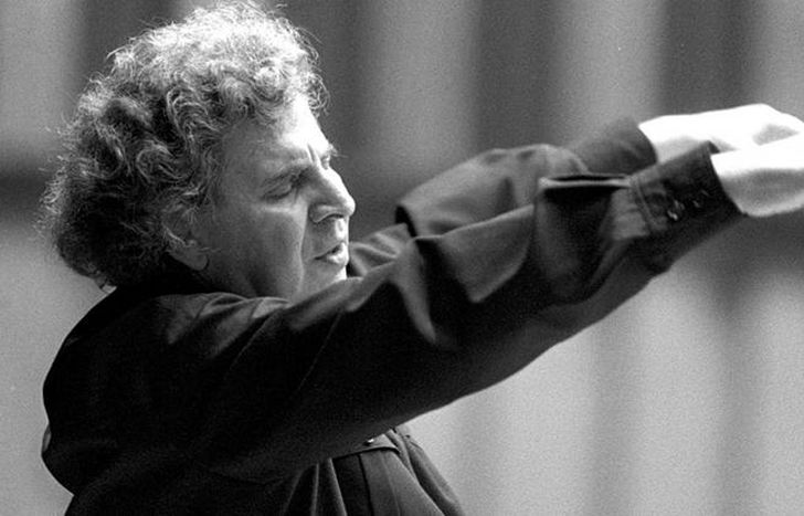 Gran compositor griego.