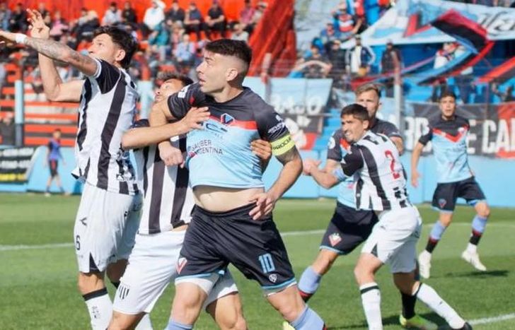 Brown volvió a perder, esta vez ante Gimnasia de Mendoza.