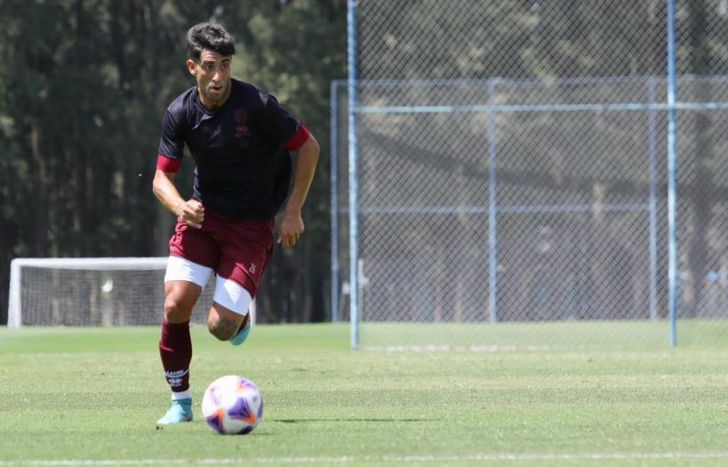 Di Plácido, baja lateral en el Granate.