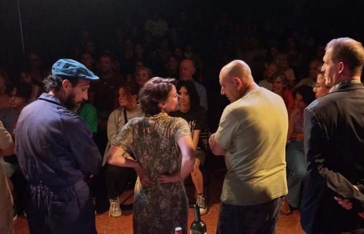 El espectáculo y el brindis serán gratuitos.