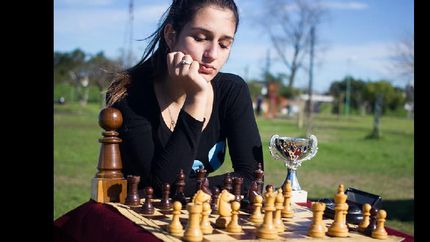 jornada de ajedrez a cargo de una maestra, en monte chingolo