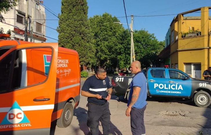 En el lugar trabajaron los Bomberos, Emergencias Lomas, Defensa Civil y la Policía.