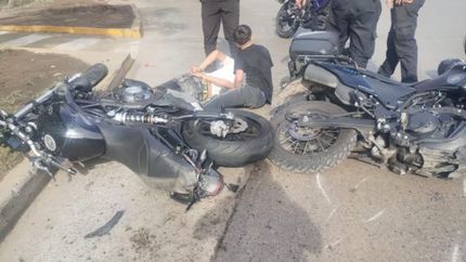 Los dos menores resultaron heridos tras el choque. Los dos menores resultaron heridos tras el choque.