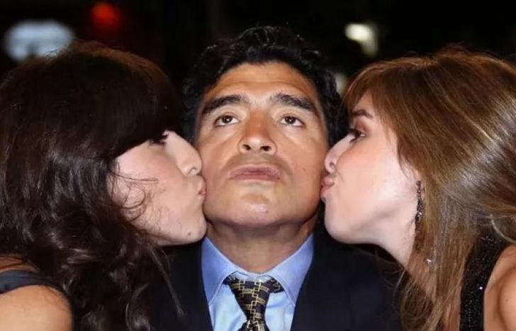 Diego y sus hijas.