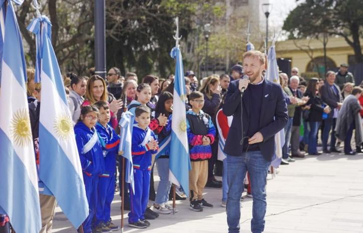 Federico Otermín, en la Plaza Grigera, para conmemorar a José de San Martín.