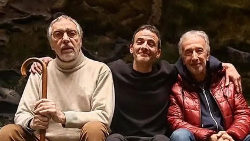 Gustavo Pardi en Parque Lezama, con Luis Bandoni y Eduardo Blanco. Gustavo Pardi en Parque Lezama, con Luis Bandoni y Eduardo Blanco.