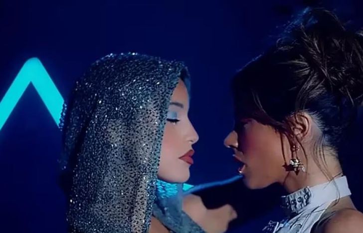 Emilia Mernes y Tini, juntas.