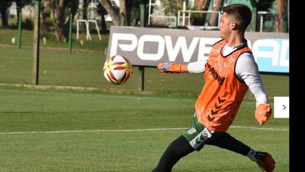 Facundo Cambeses corre con ventaja para ser el titular del arco de Banfield.