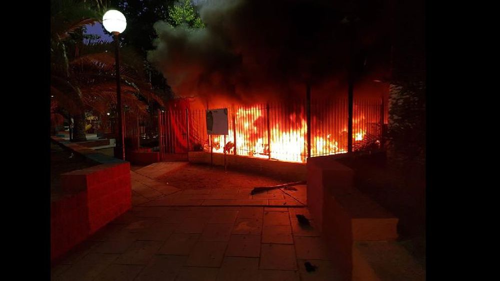 Vándalos incendiaron una calesita histórica de Valentín Alsina