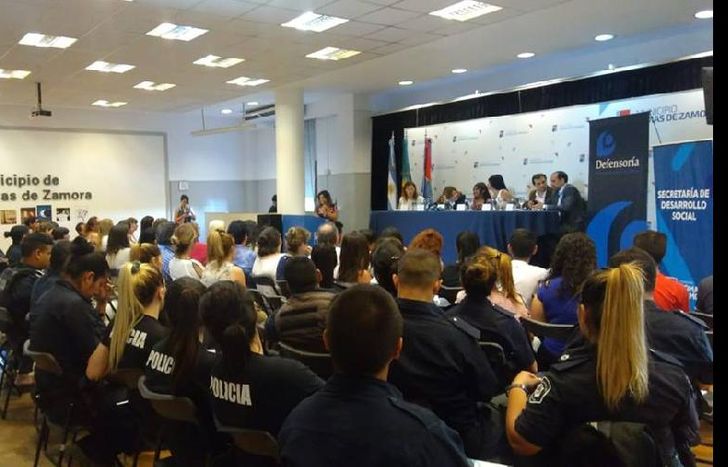 impulsaron capacitaciones gratuitas a los vecinos de lomas.