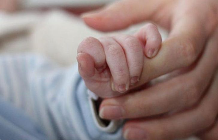 Las familias se comprometen al cuidado transitorio de bebés.