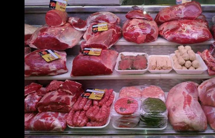 La alternativa de los comercios pasa por la venta de otros productos.