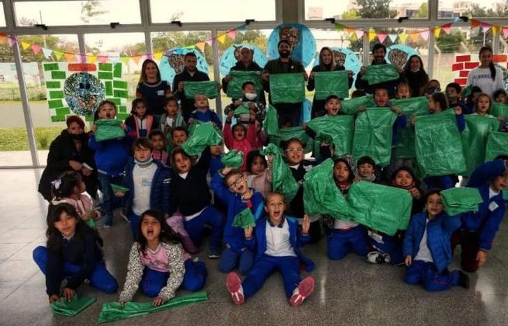 En la primaria dan talleres y contenidos de educación ambiental.