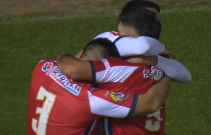 El albirrojo volvió a celebrar de local y es líder del Torneo Clausura dela Primera B.