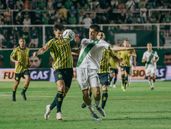 Banfield visita a Aldosivi en Mar del Plata.