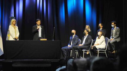 Kicillof los invitó a ser parte de un gabinete militante.
